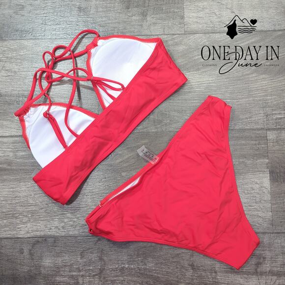 Adisputent Strappy Back Bikini Swimsuit Size L - Picture 5 of 5